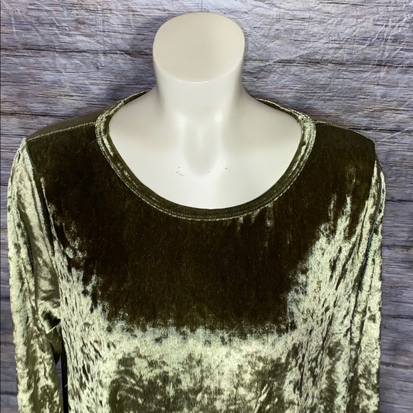 Bellamie Plus Velvet Swing Dress With Pockets - Picture 4 of 7